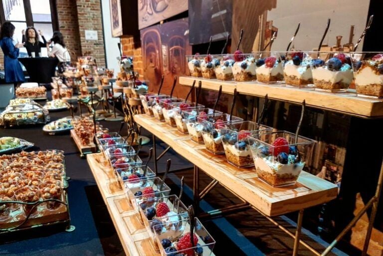 Catering Eveniment Summit Sibiu e1573827766898 - Bucate pe Roate