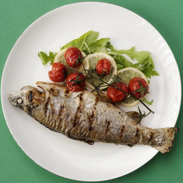 Tavă cu păstrăv la grătar 0.6 kg