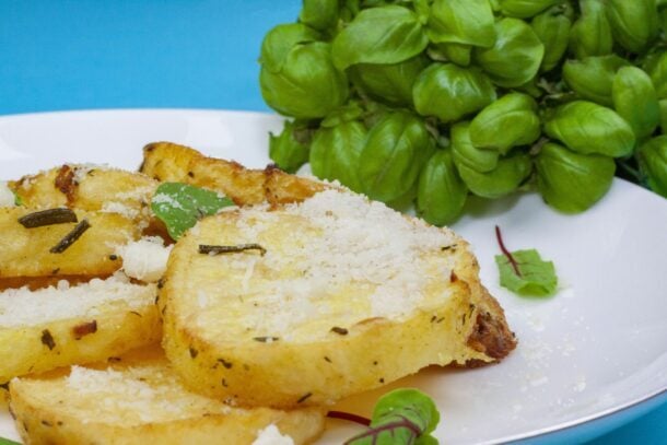 Cartofi rondele la cuptor cu rozmarin și parmezan 0.6 Kg - Paște