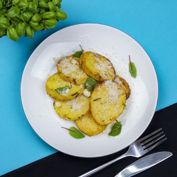 Cartofi rondele la cuptor cu rozmarin și parmezan 0.6 Kg - Paște