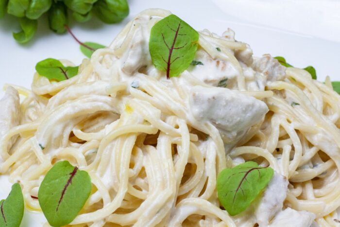 spaghete carbonara 2 scaled - Bucate pe Roate