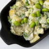 Salată vegană de cartofi cu ceapă verde, castraveți murați și edamame 0.5 kg - Crăciun