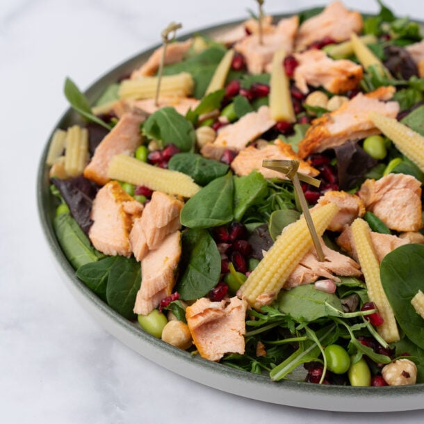 Salata mix de frunze verzi si somon 0.55 kg - Revelion