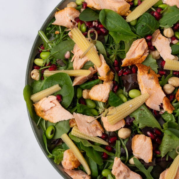 Salata mix de frunze verzi si somon 0.55 kg - Revelion