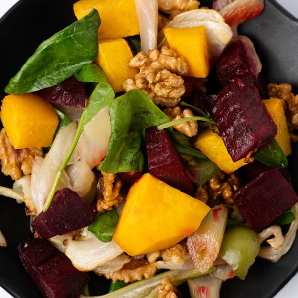 Tavă cu mix colorat cu legume de sezon 0.6 kg - Crăciun