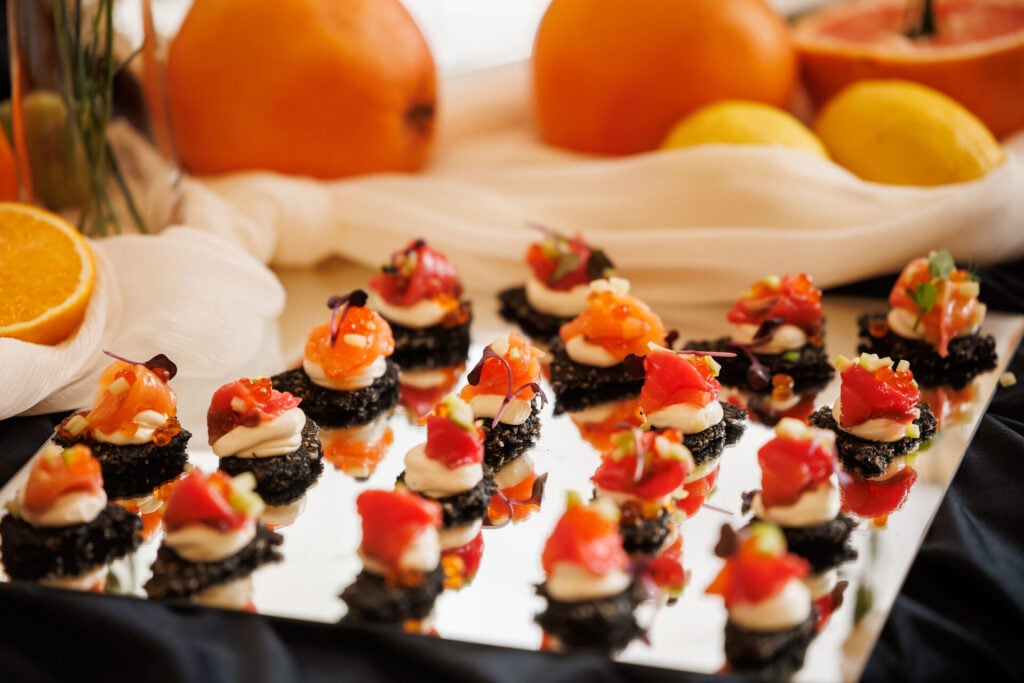 Crackers somon gravlax finger food Carte Blanche catering gala Gopo 2026