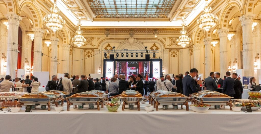 Recepție oficială Bucate pe Roate în Sala Unirii, Palatul Parlamentului, Conferința Plenipotențiarilor UIT 2022