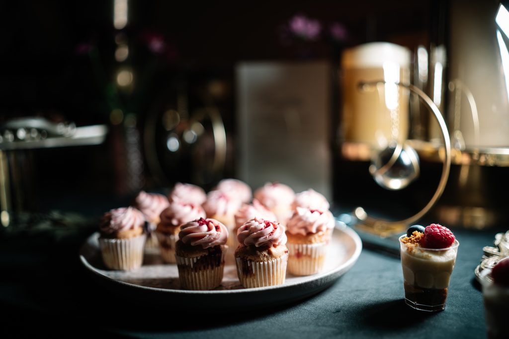 Evenimente de toamnă: meniuri și concepte adaptate sezonului 4 - Bucate pe Roate cupcakes botez - Bucate pe Roate